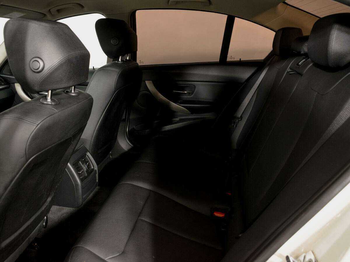 BMW 3 серии 328i, 2011 Фото №10