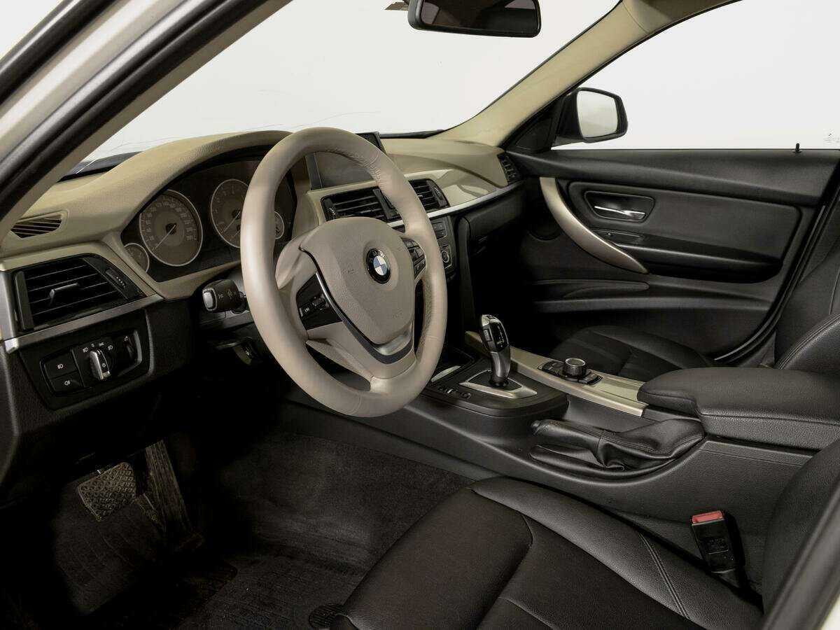 BMW 3 серии 328i, 2011 Фото №16