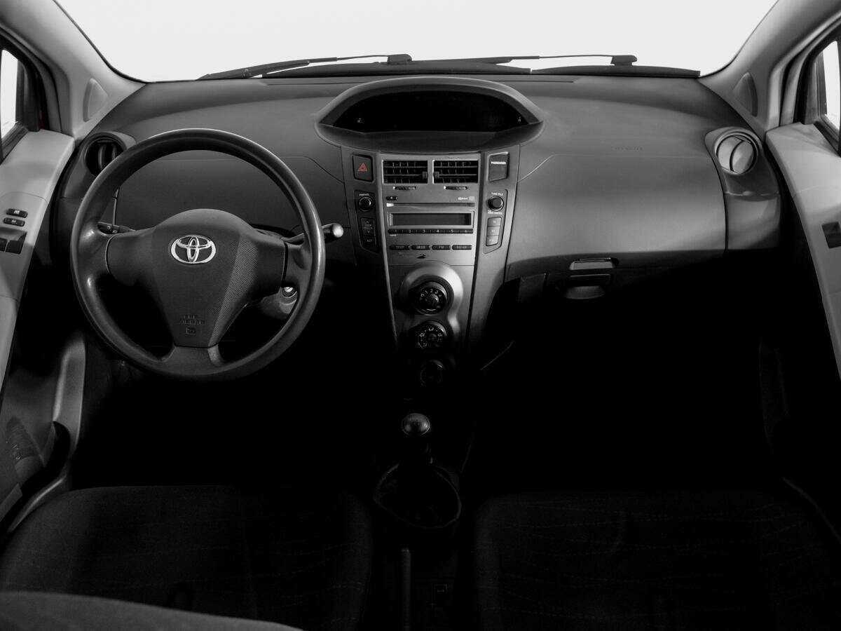 Toyota Yaris, 2010 Фото №12