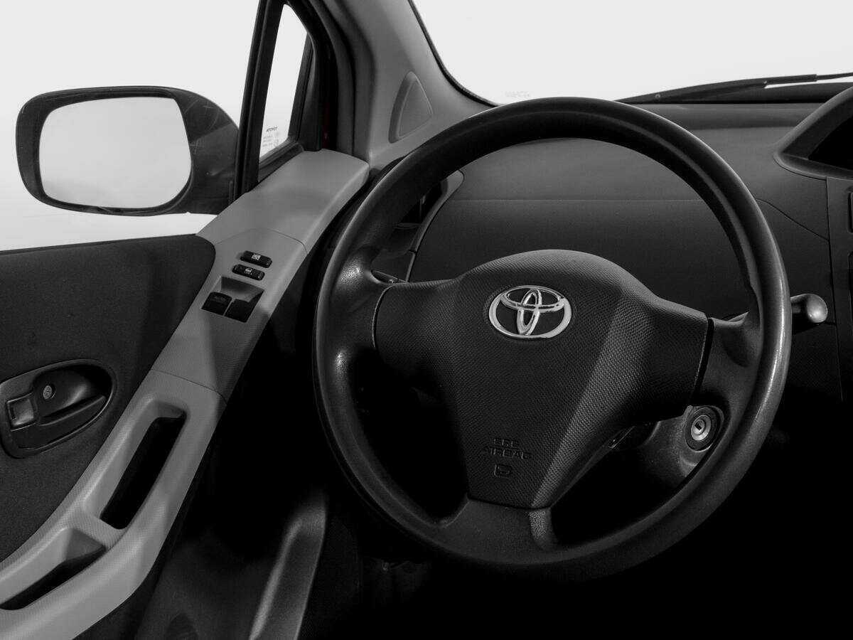 Toyota Yaris, 2010 Фото №14