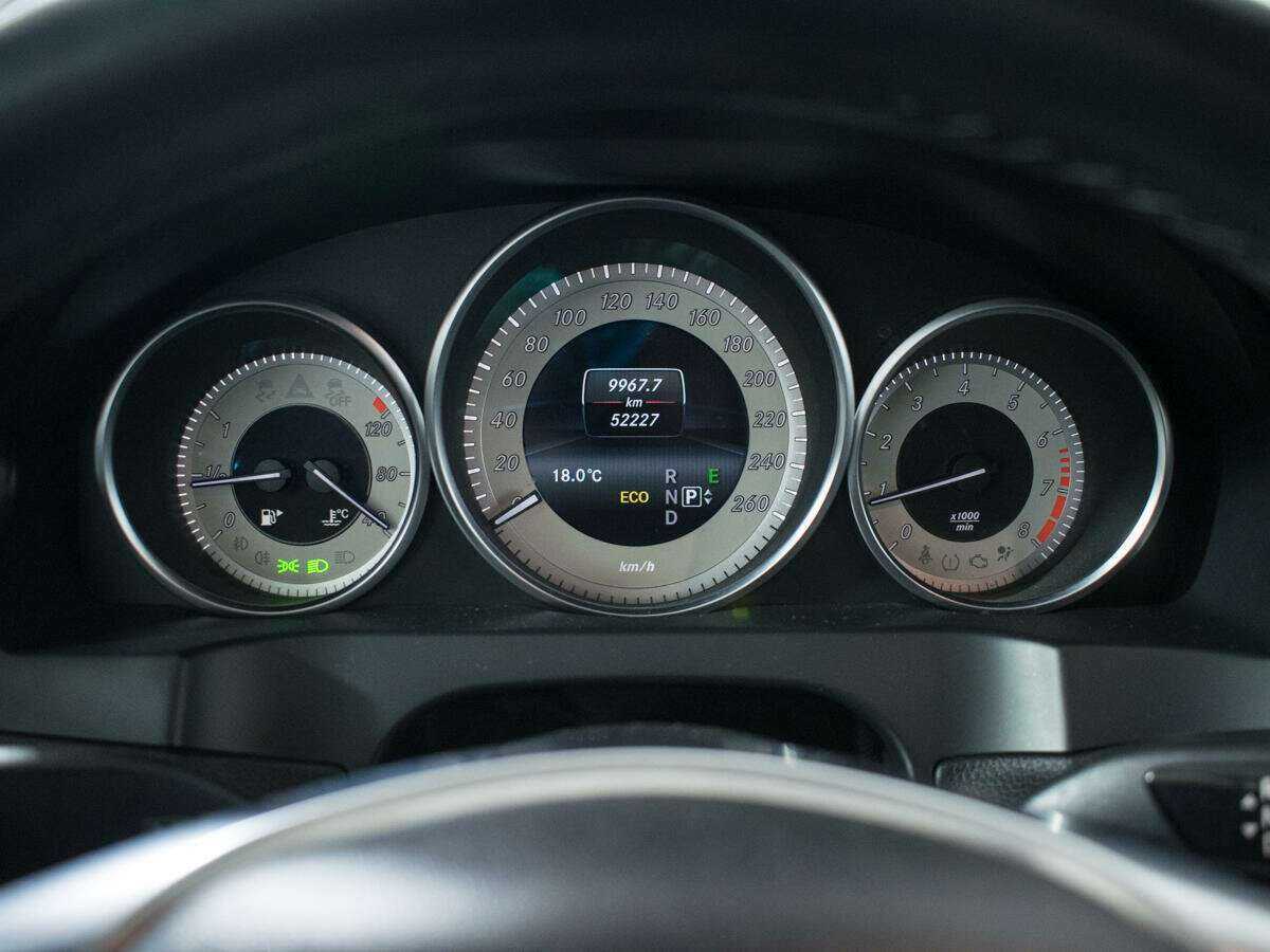 Mercedes-Benz E-Класс 200, 2014 Фото №11