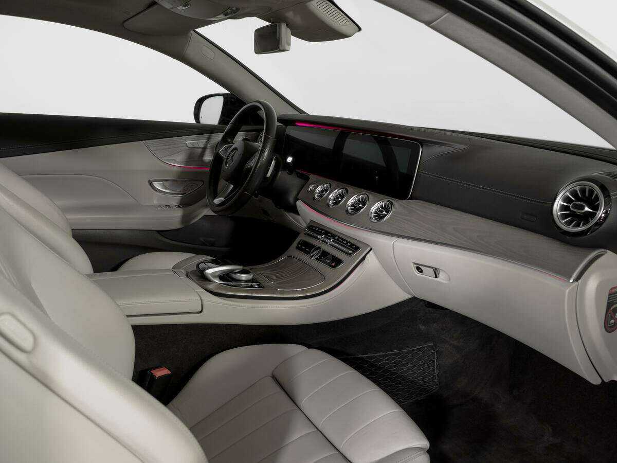 Mercedes-Benz E-Класс 200, 2017 Фото №9