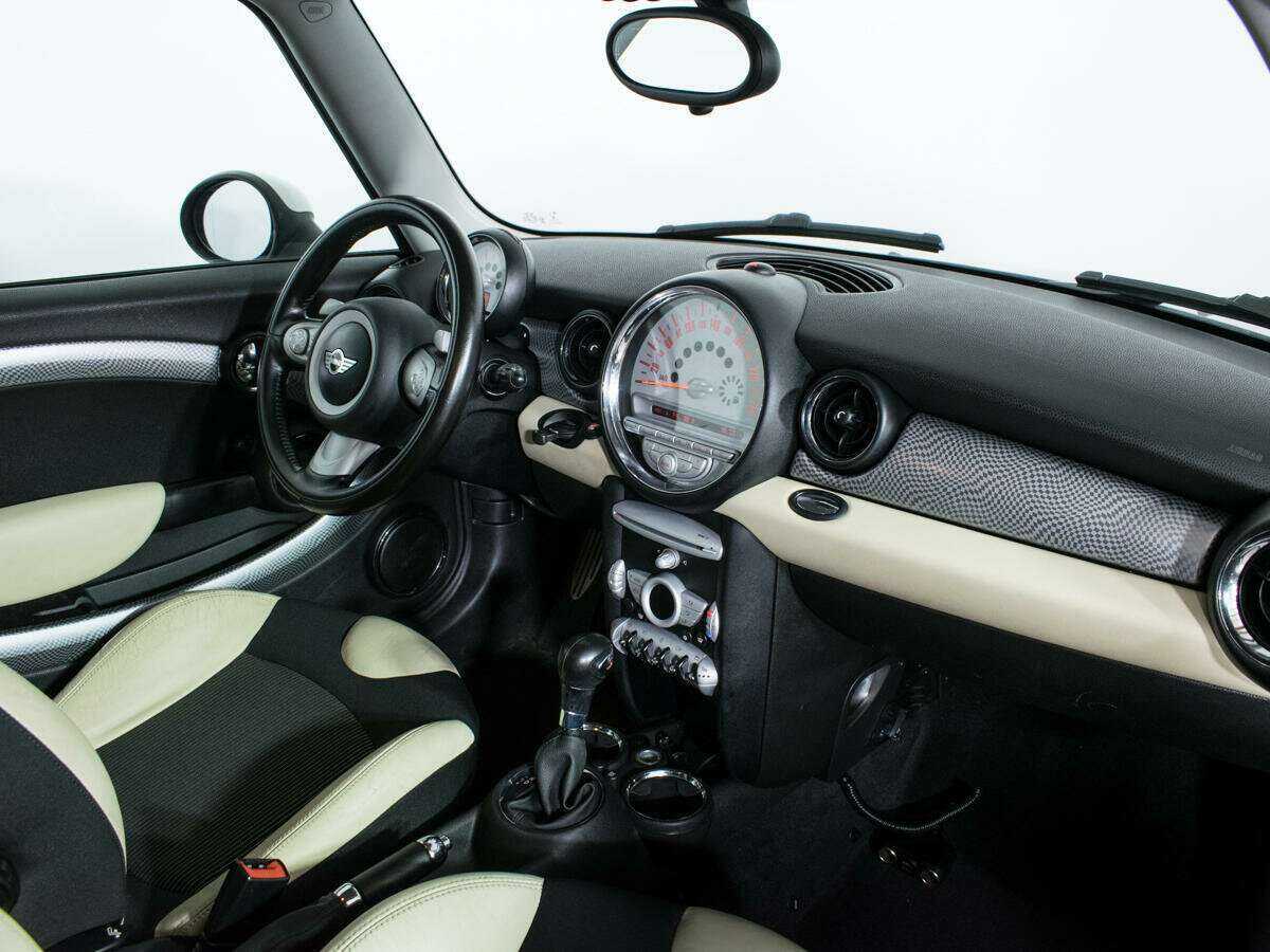 Mini Hatch Cooper S, 2010 Фото №9