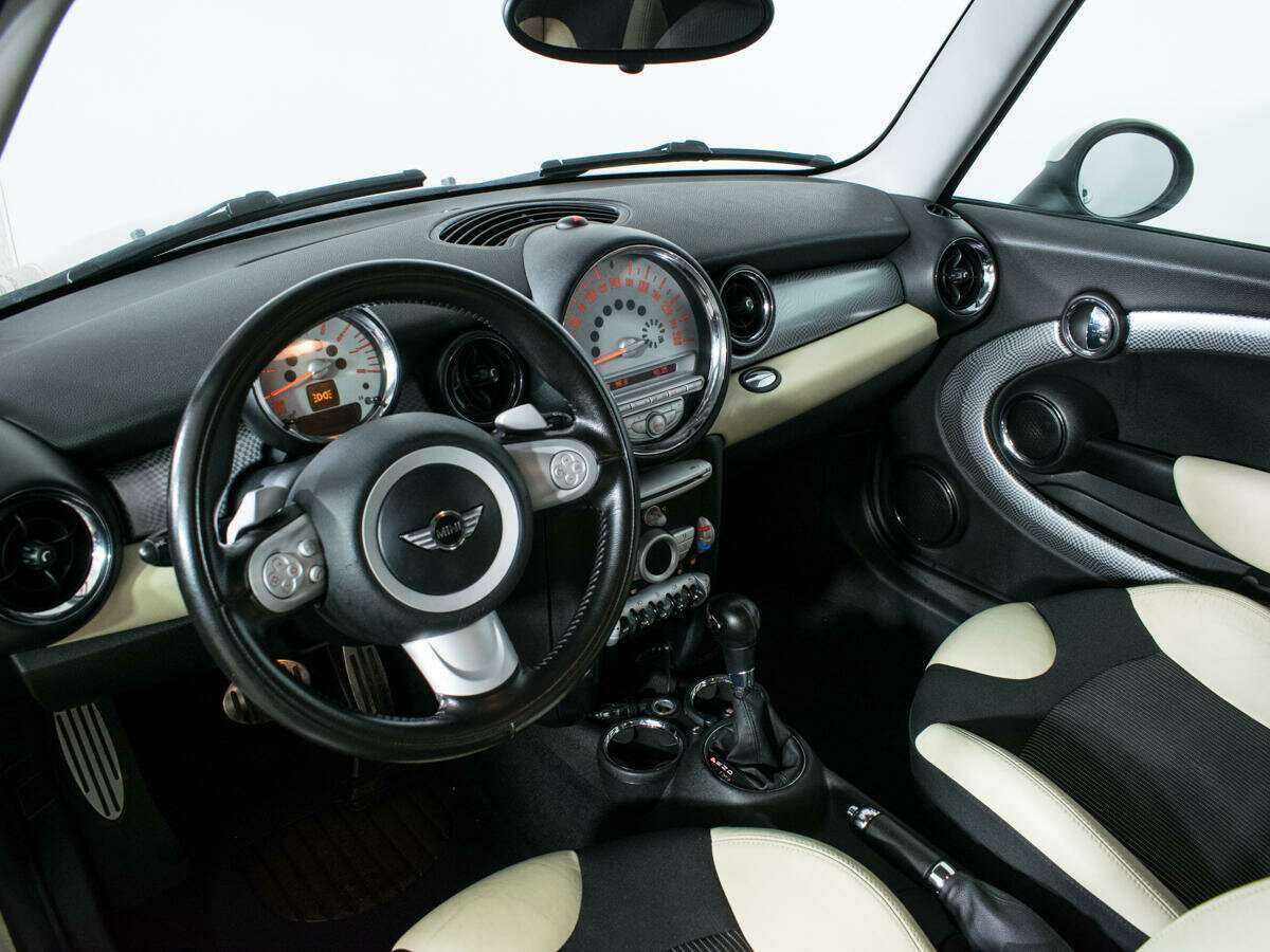 Mini Hatch Cooper S, 2010 Фото №13