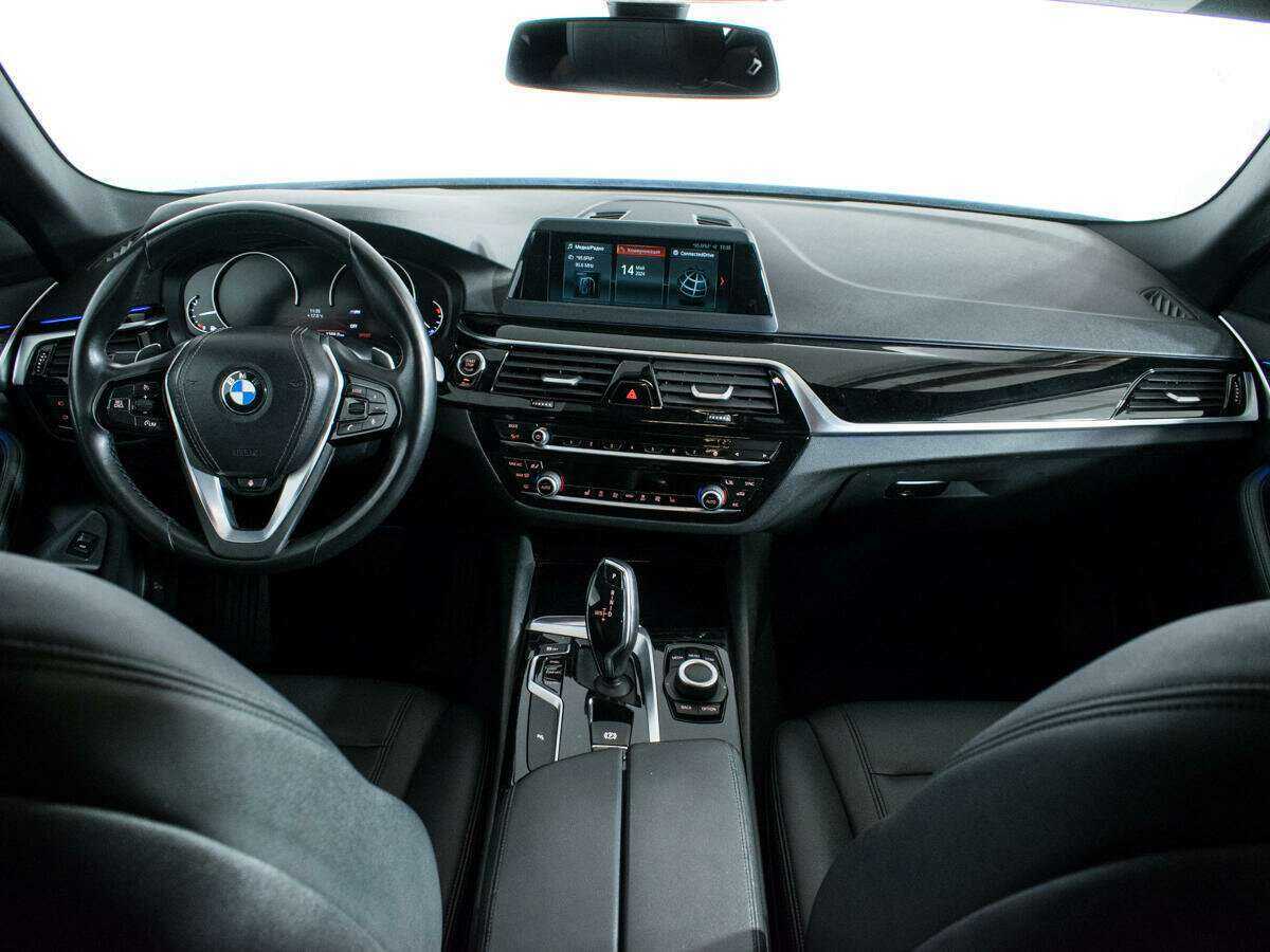 BMW 5 серии 520i, 2018 Фото №12