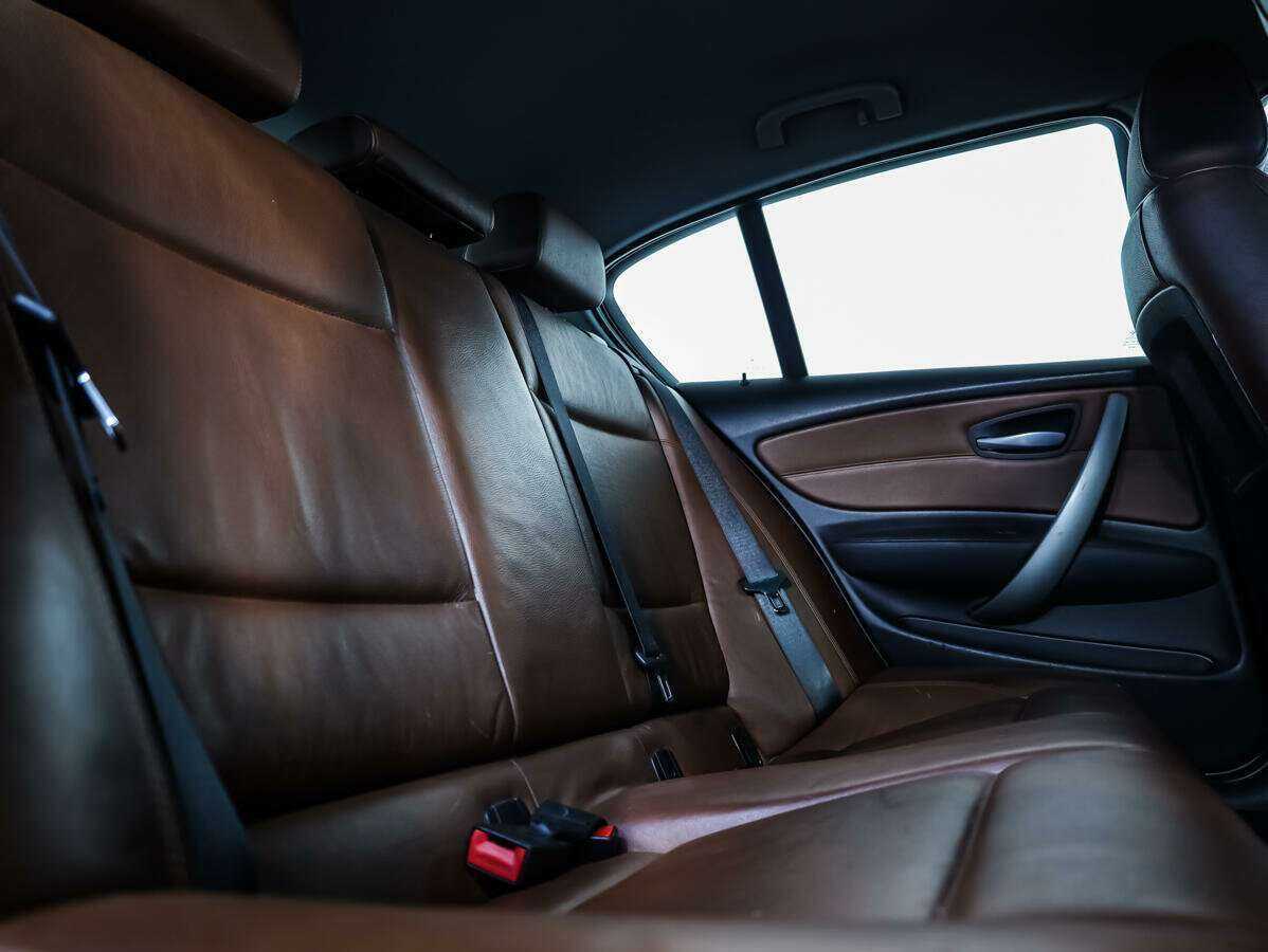 BMW 1 серии 118i, 2008 Фото №11