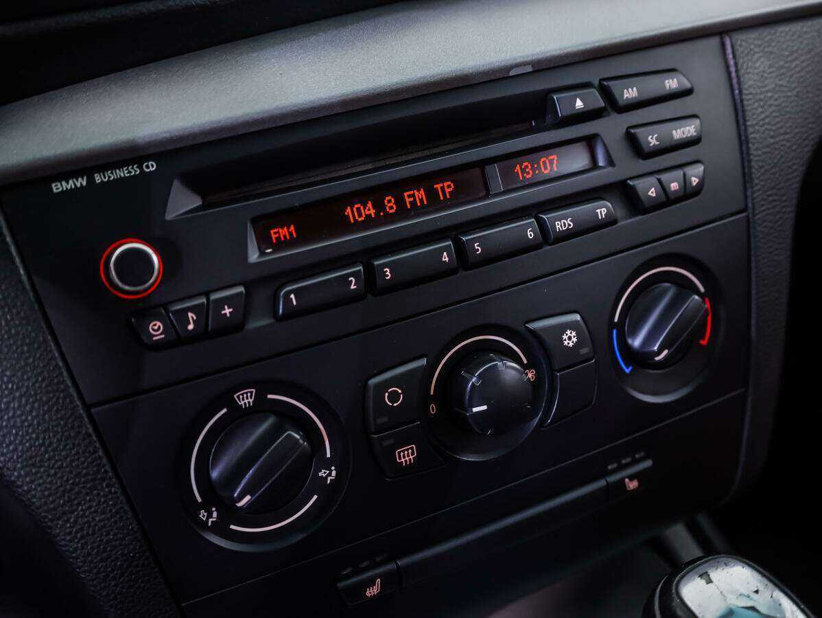 BMW 1 серии 118i, 2008 Фото №12