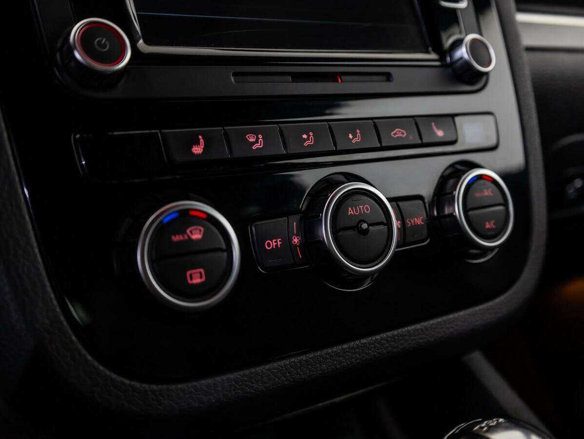 Volkswagen Scirocco, 2013 Фото №13