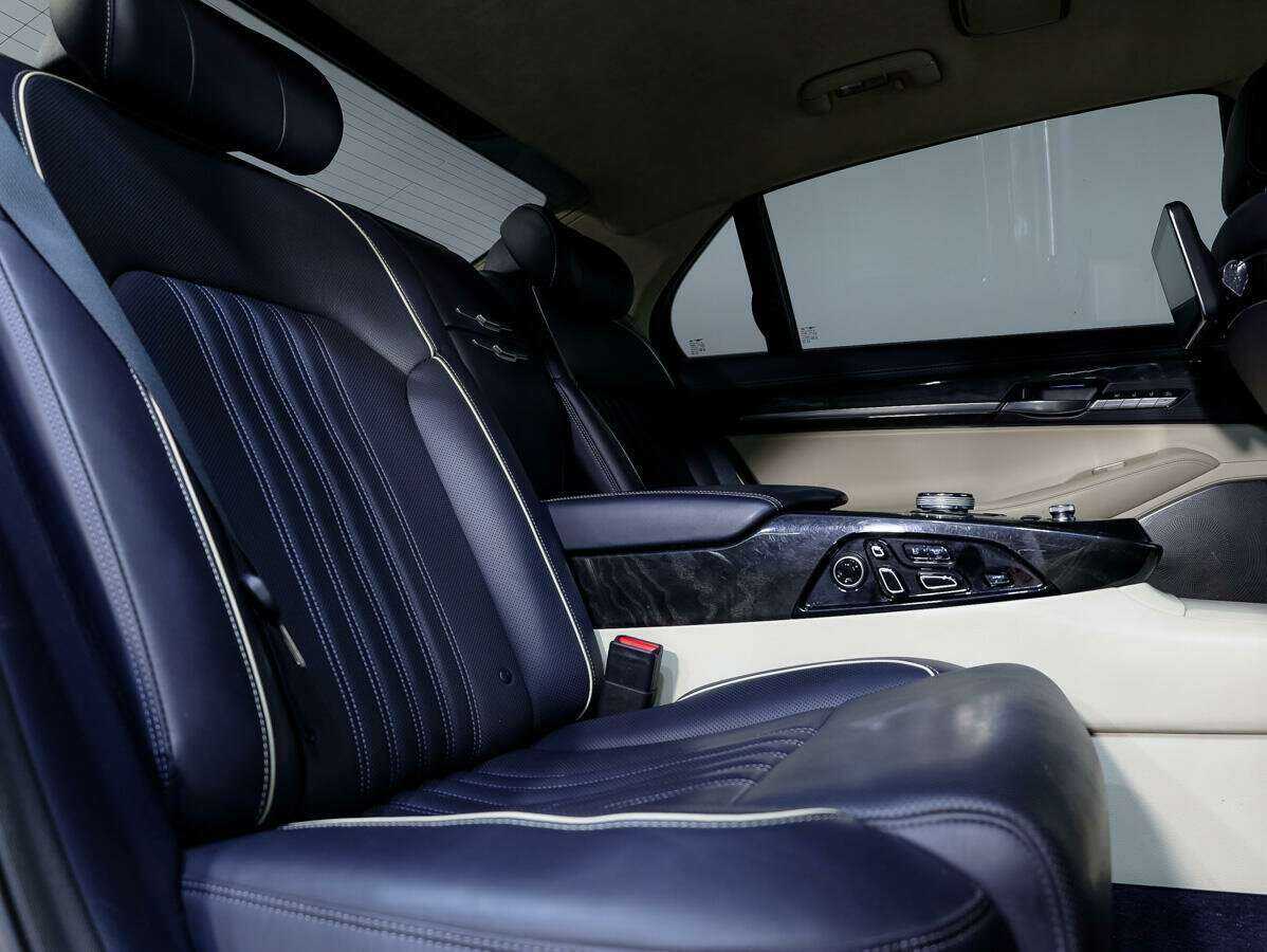 Genesis G90, 2016 Фото №12