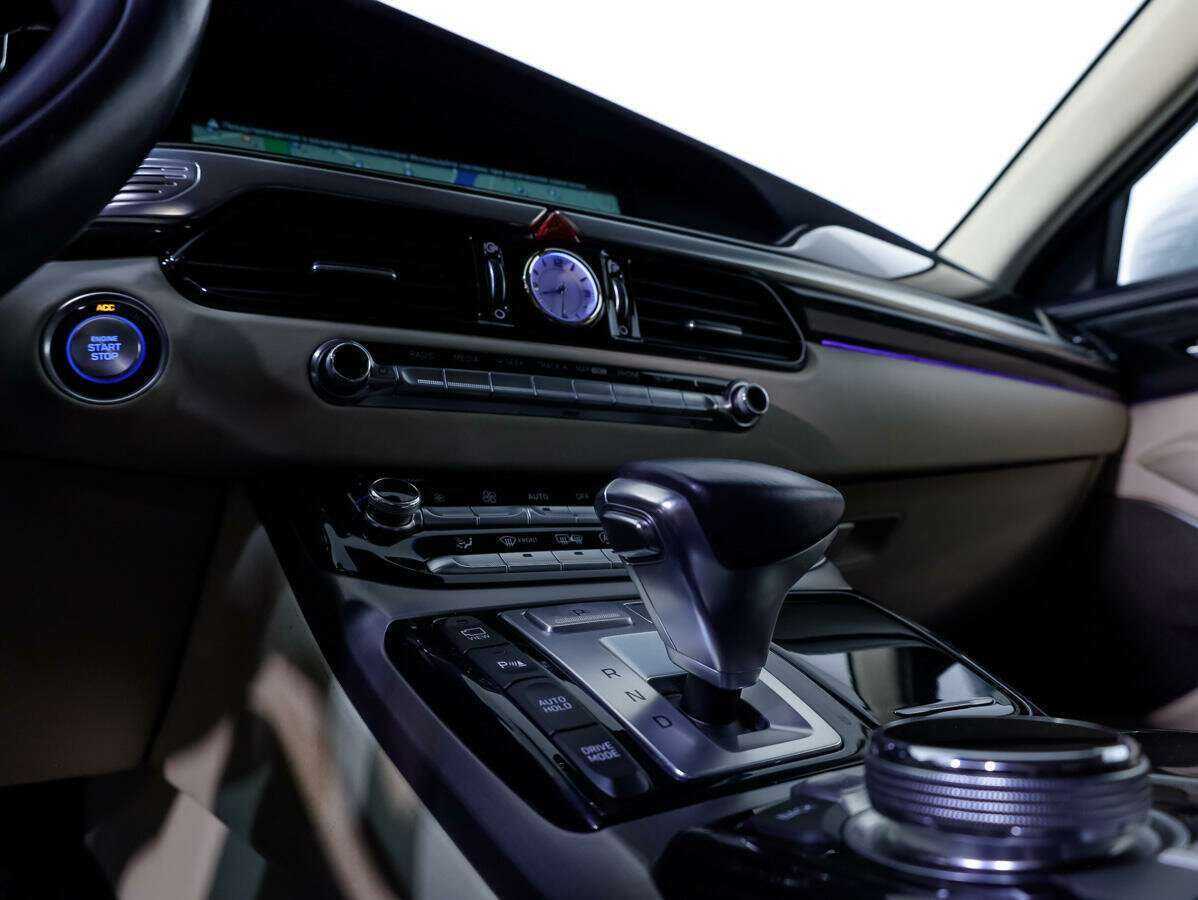 Genesis G90, 2016 Фото №23