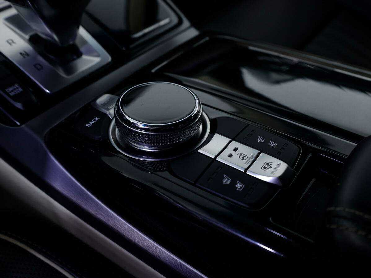 Genesis G90, 2016 Фото №26