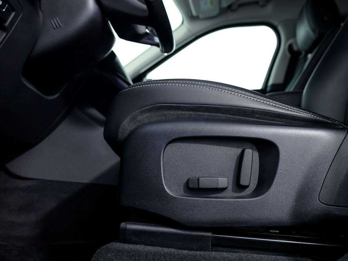 Land Rover Range Rover Velar, 2018 Фото №12