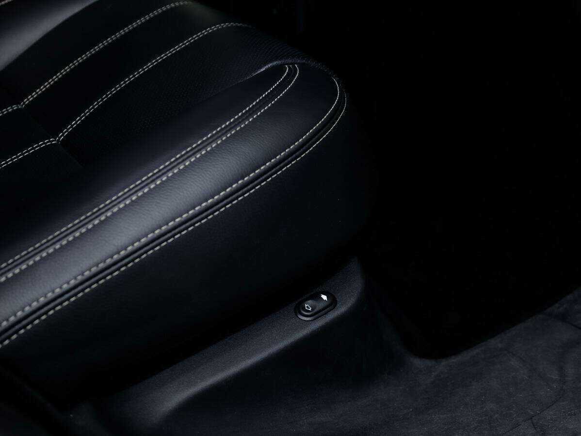 Land Rover Range Rover Velar, 2018 Фото №13