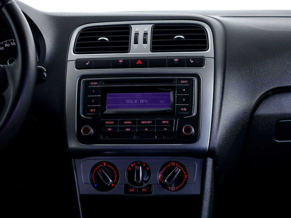 Volkswagen Polo, 2013 Фото №16