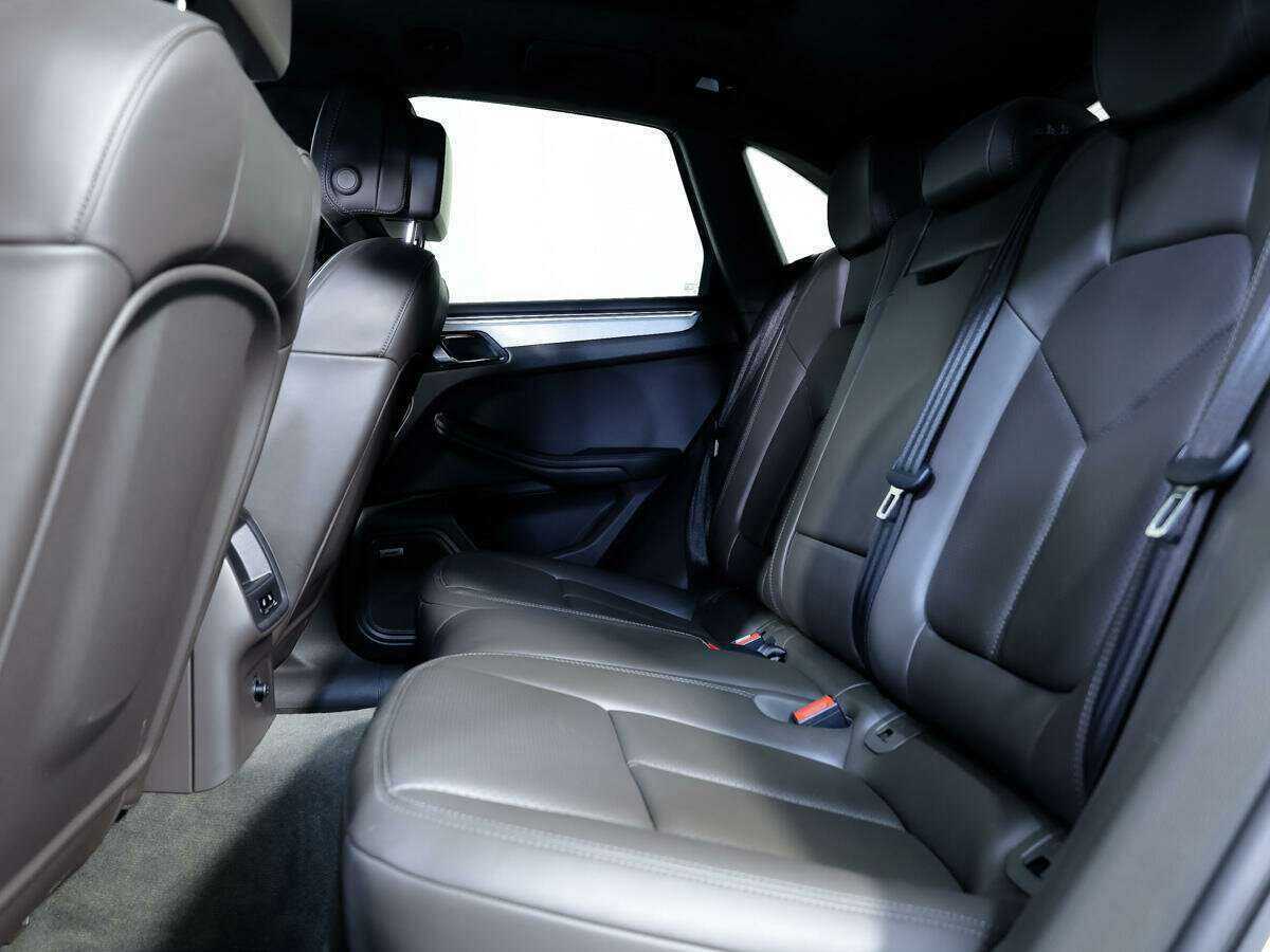 Porsche Macan Turbo, 2015 Фото №14