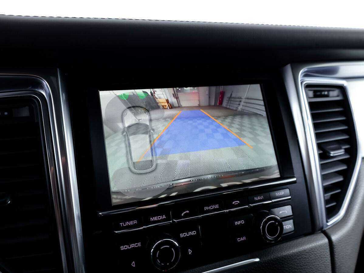 Porsche Macan Turbo, 2015 Фото №21