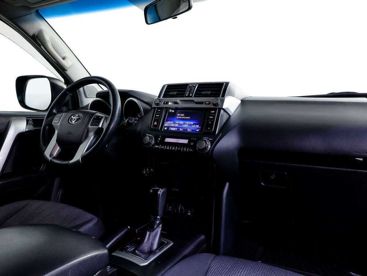 Toyota Land Cruiser Prado, 2017 - 176 708 км. | Фото №8