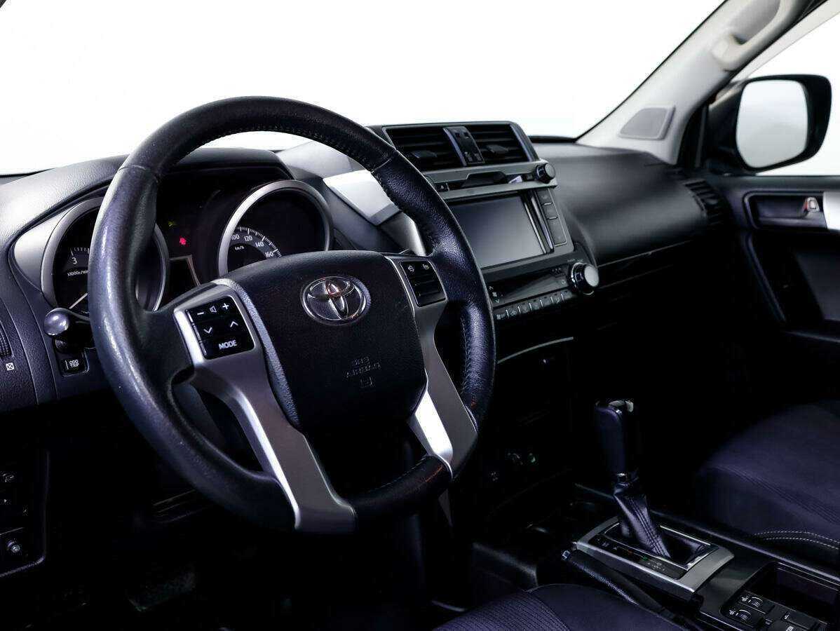 Toyota Land Cruiser Prado, 2017 Фото №11