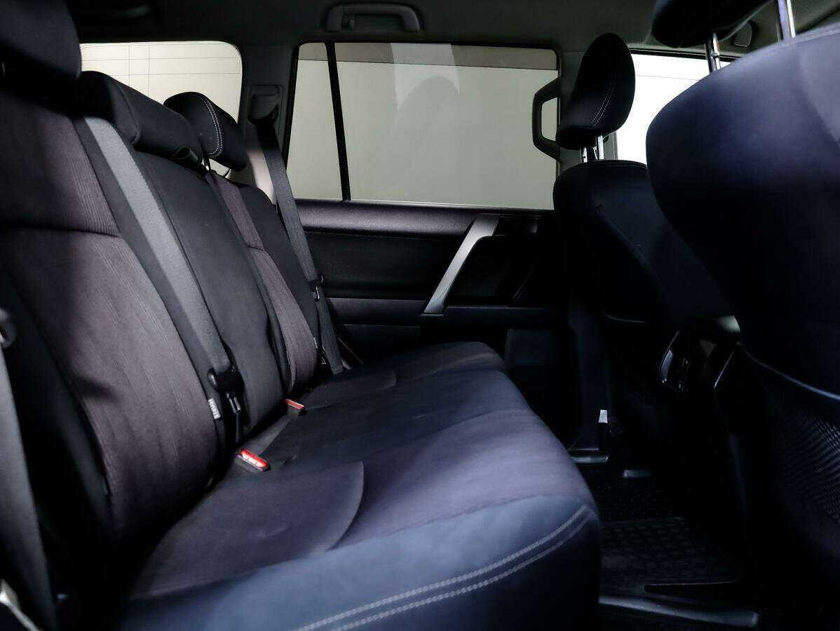 Toyota Land Cruiser Prado, 2017 Фото №12