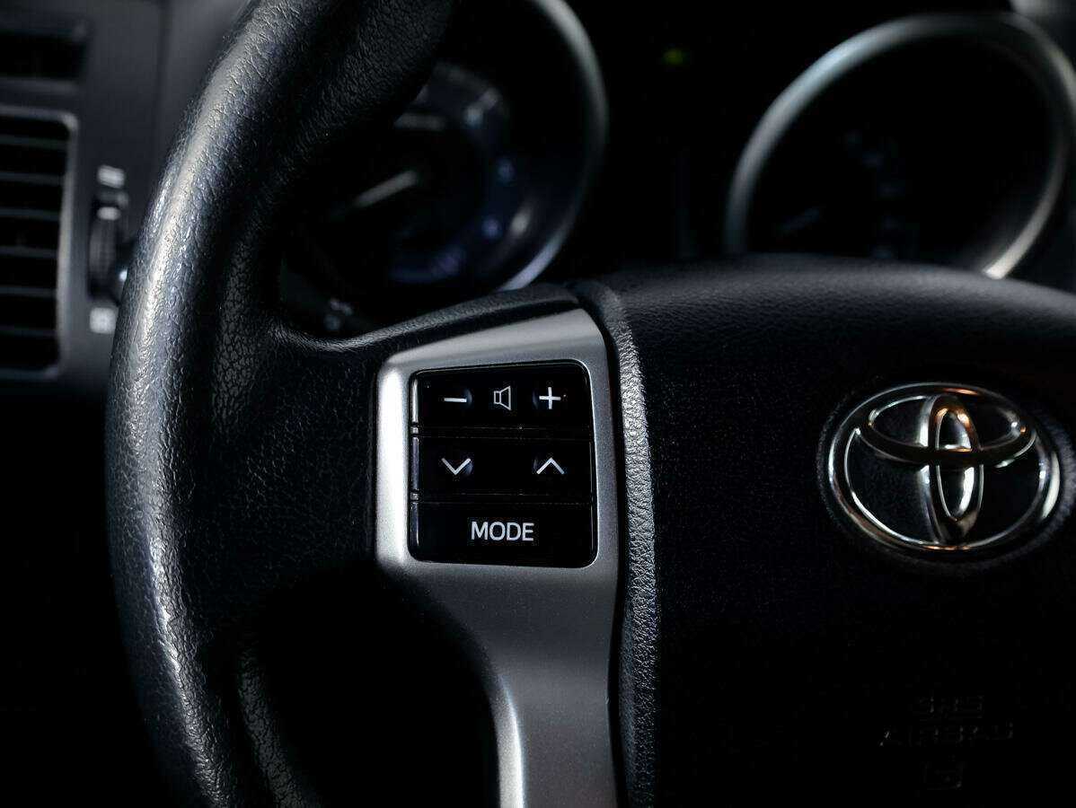 Toyota Land Cruiser Prado, 2017 Фото №17