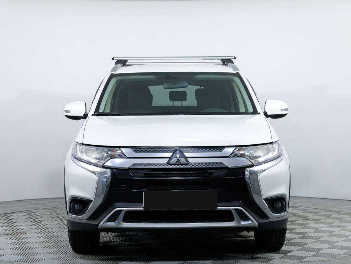 Mitsubishi Outlander, 2018 - 144 060 км. | Фото №2