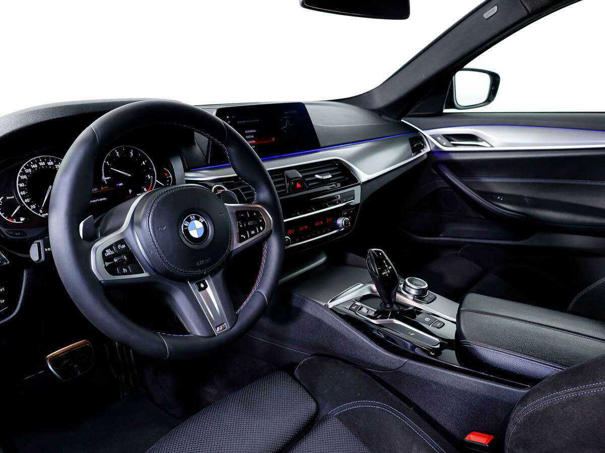 BMW 5 серии 520d xDrive, 2019 Фото №9