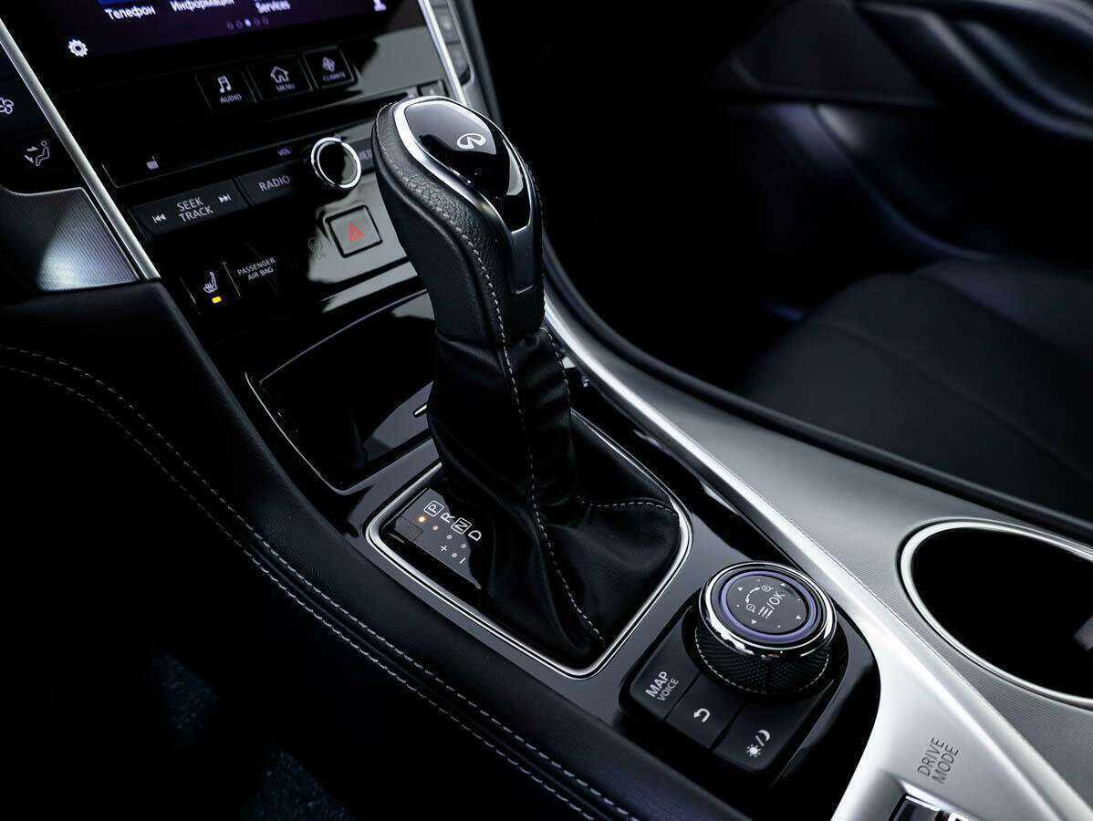 Infiniti Q60, 2021 Фото №22