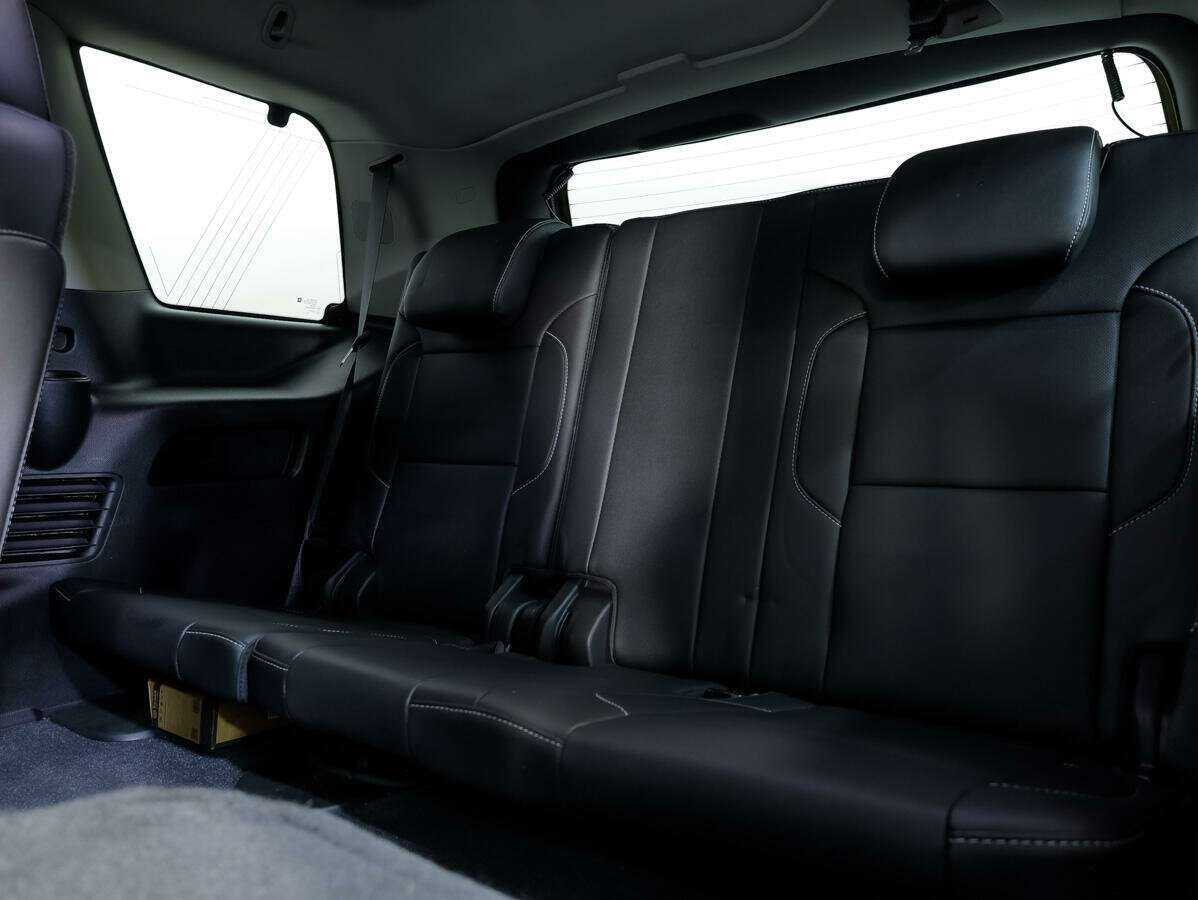 Chevrolet Tahoe, 2018 Фото №16