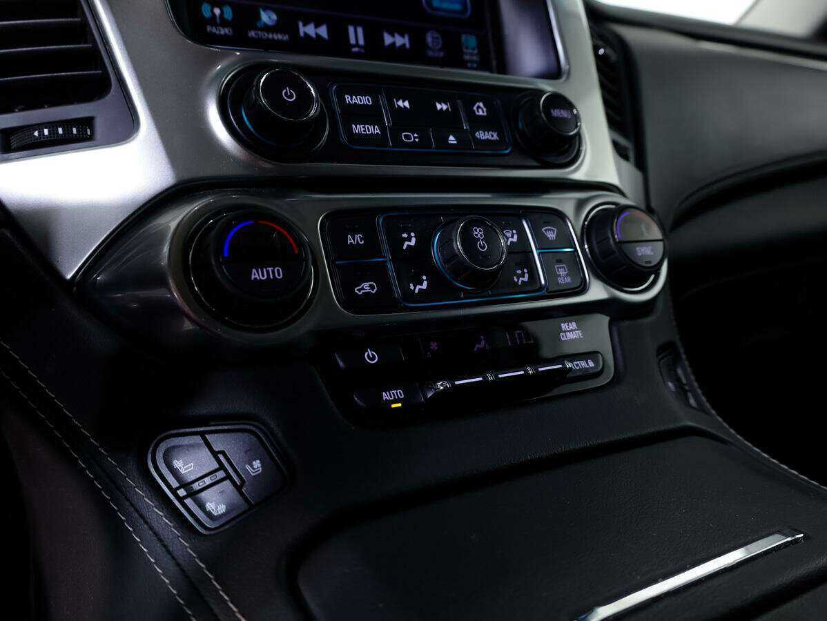 Chevrolet Tahoe, 2018 Фото №18