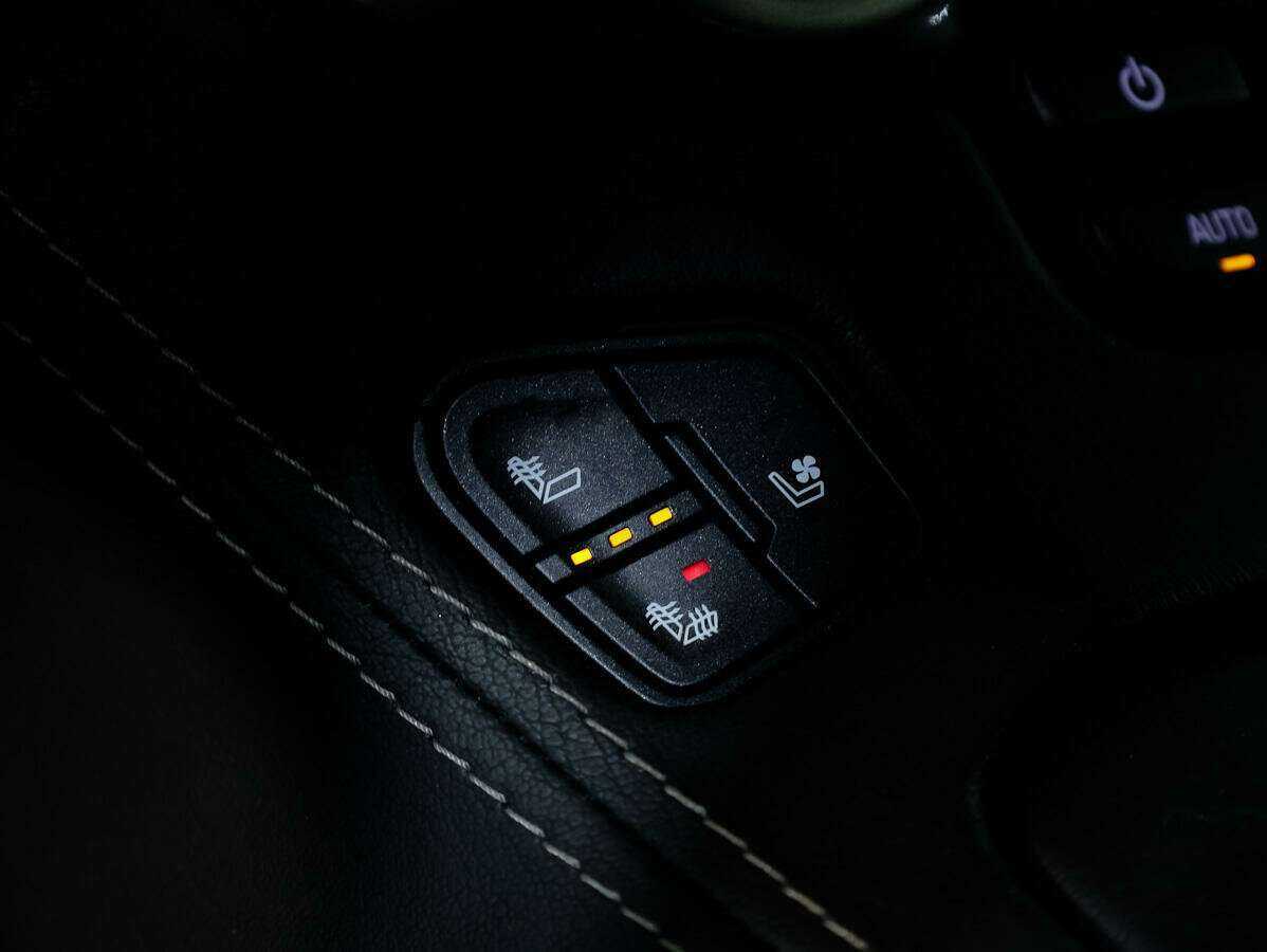 Chevrolet Tahoe, 2018 Фото №20