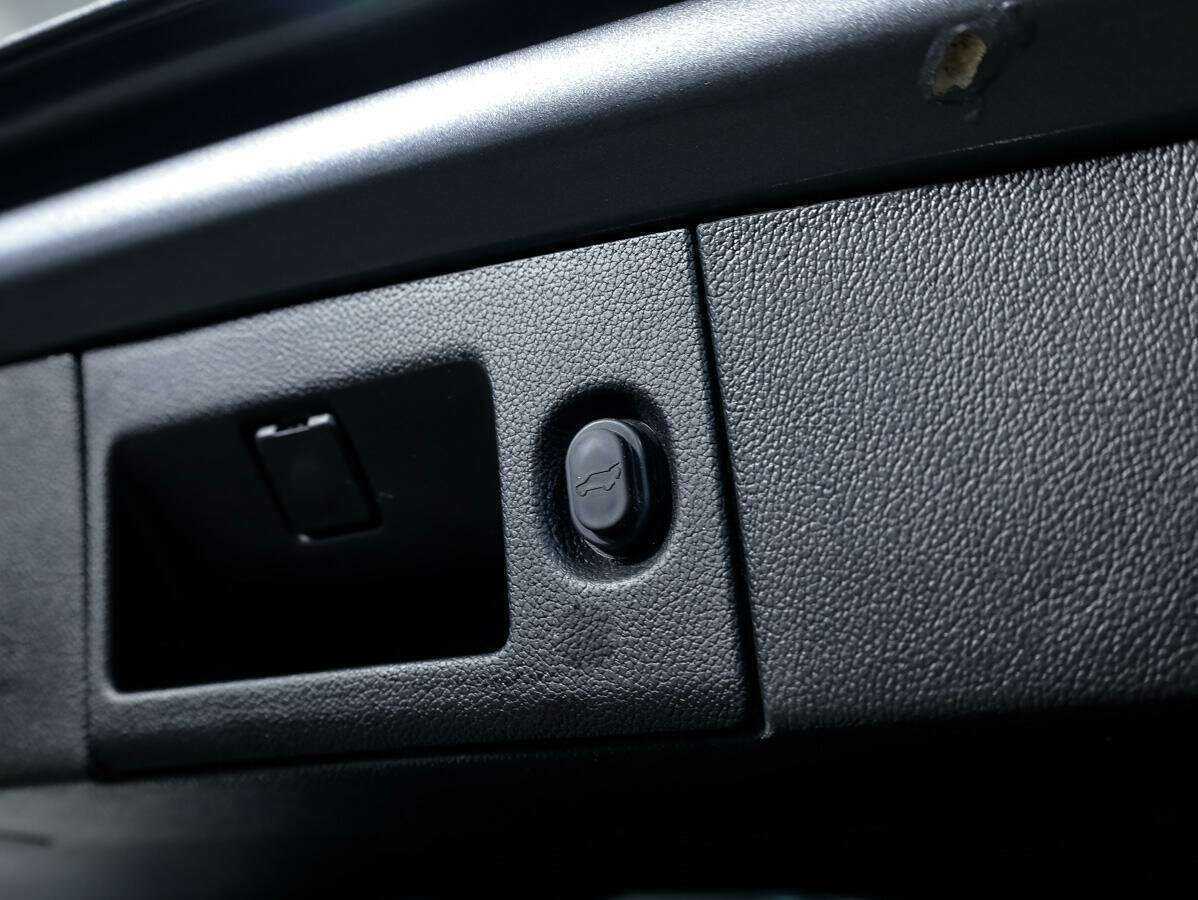 Chevrolet Tahoe, 2018 Фото №34