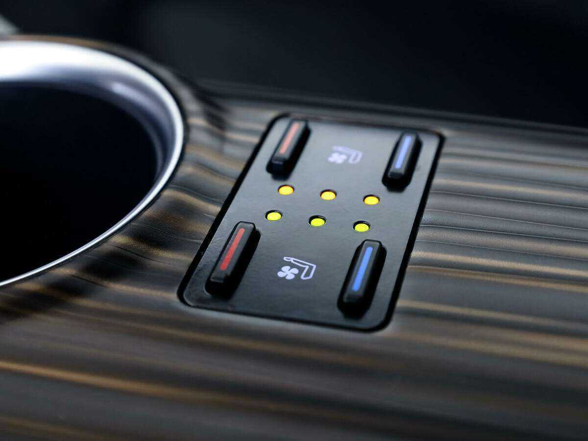 Toyota Camry, 2019 Фото №27