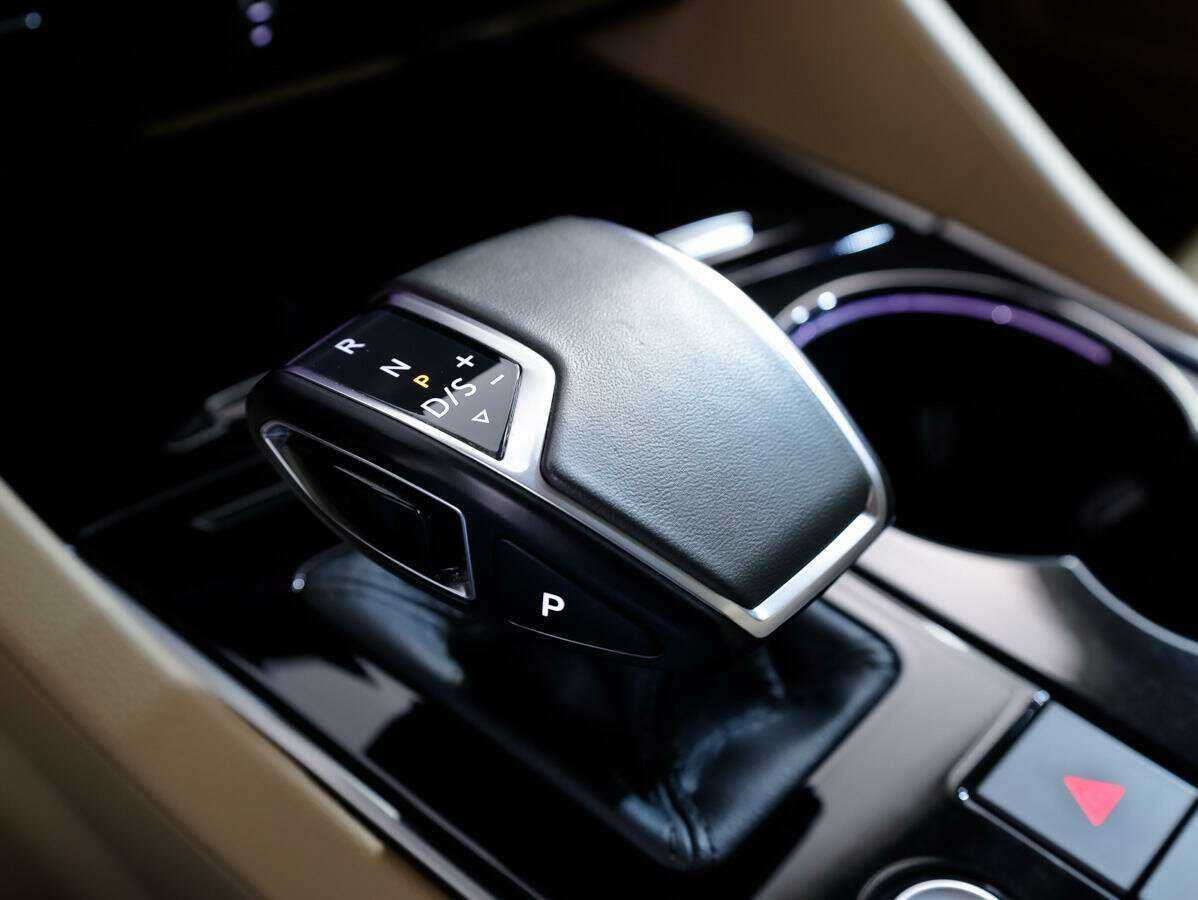 Volkswagen Touareg, 2020 Фото №17