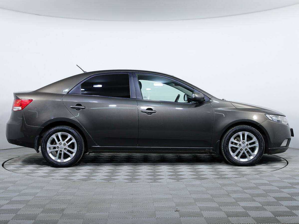 Kia Cerato 6-speed, 2011 - 203 975 км. | Фото №3