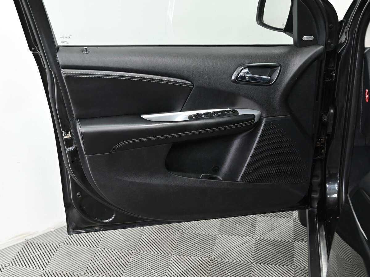 Dodge Journey, 2011 Фото №11