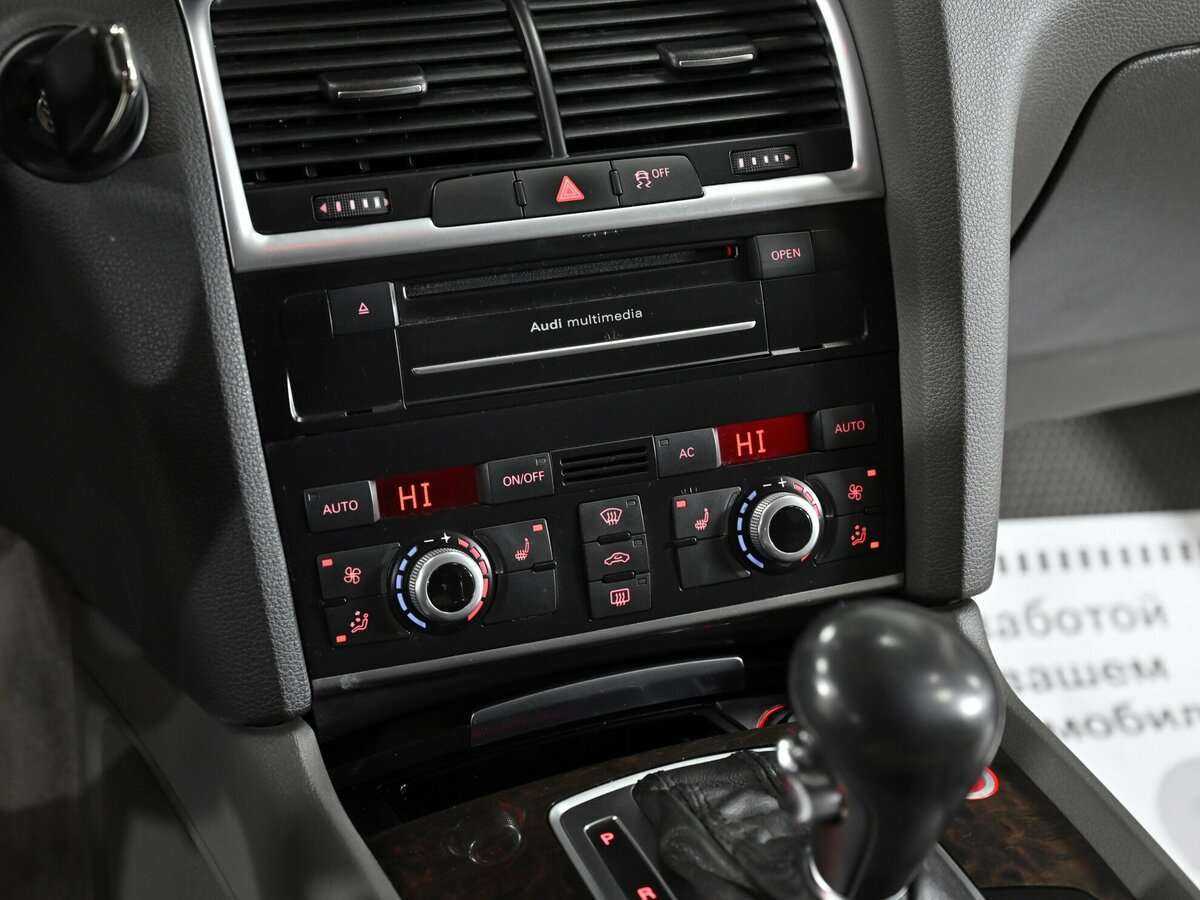 Audi Q7, 2010 Фото №11