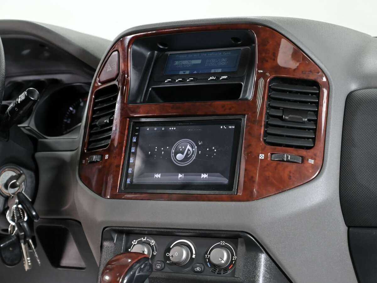 Mitsubishi Pajero, 2005 Фото №16