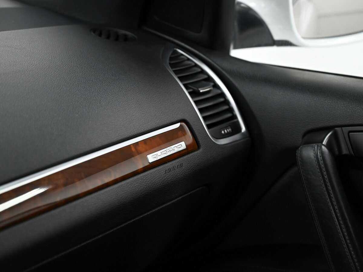 Audi Q7, 2010 Фото №13