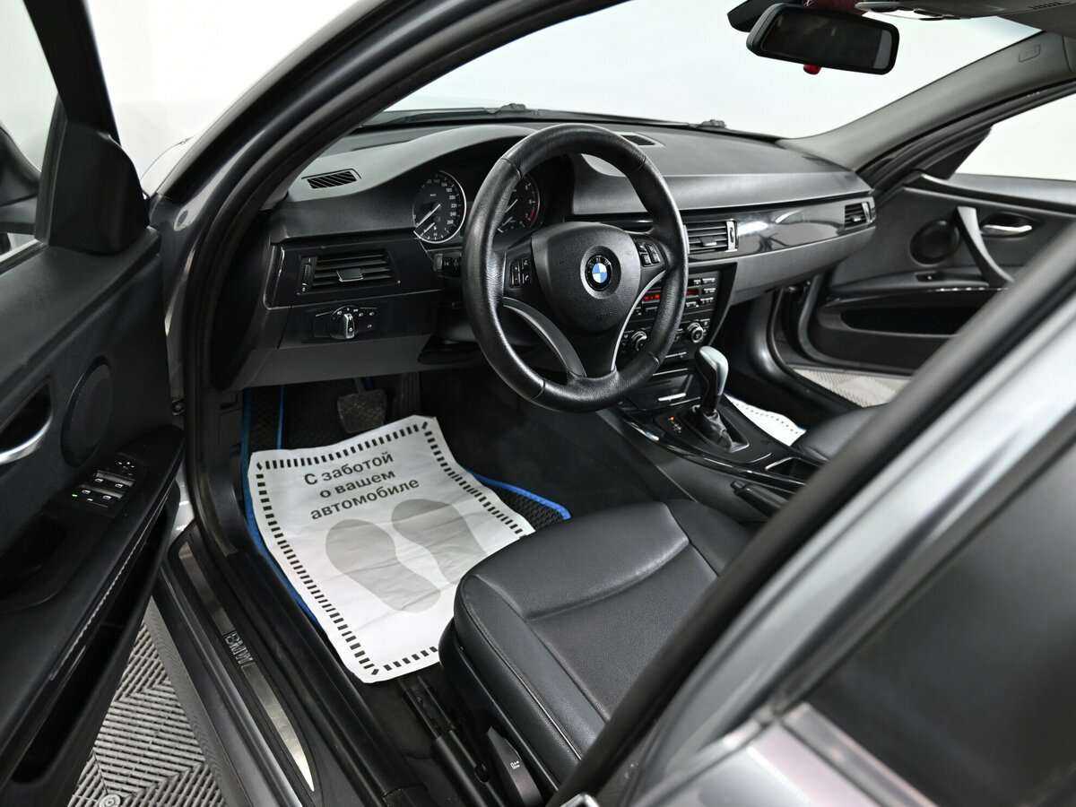 BMW 3 серии 320i, 2009 - 153 000 км. | Фото №5