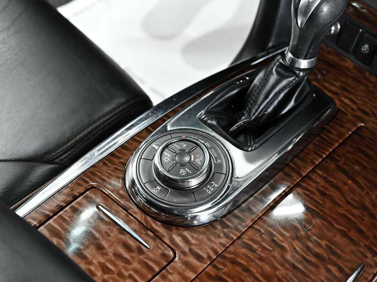 Nissan Patrol, 2011 Фото №17