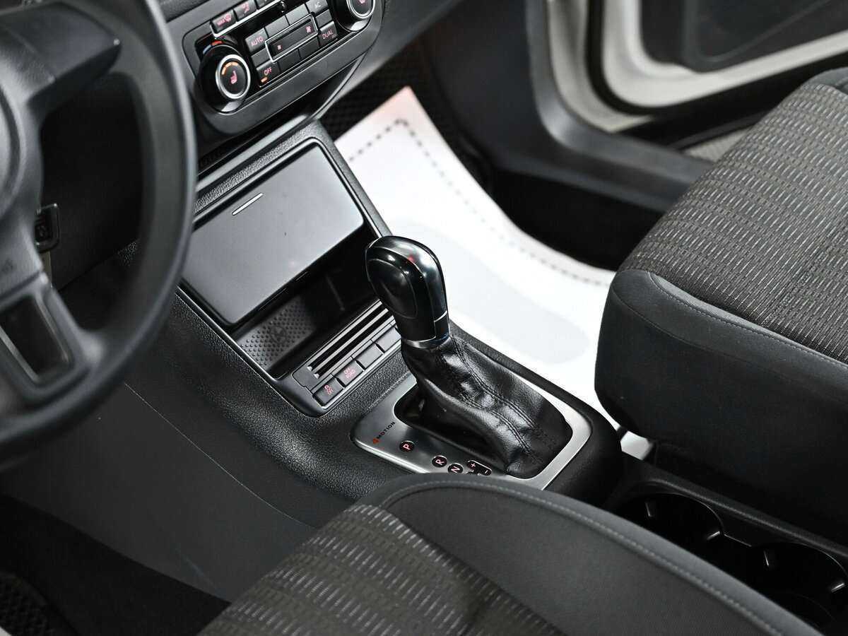 Volkswagen Tiguan, 2011 Фото №9