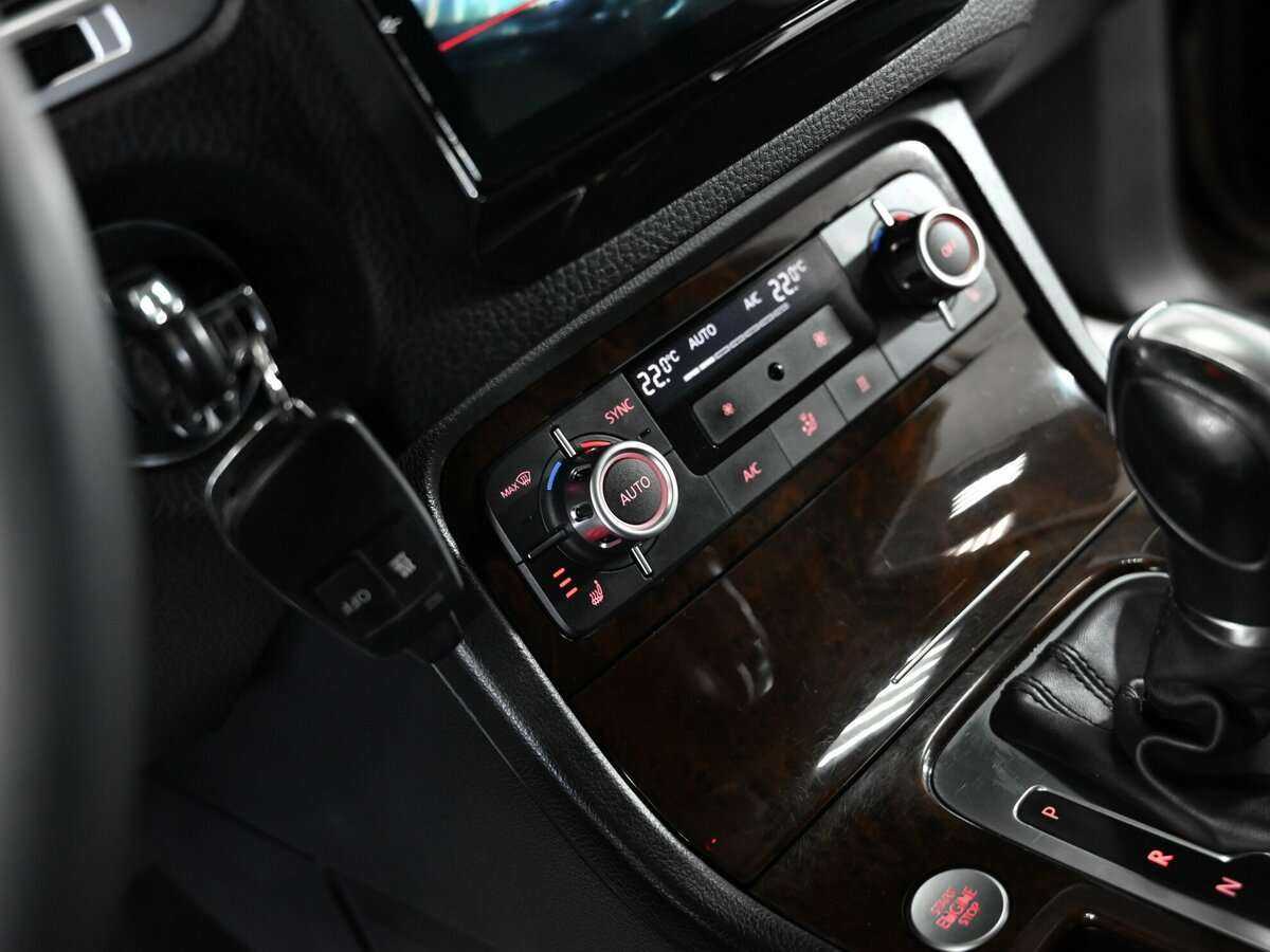 Volkswagen Touareg, 2013 Фото №7