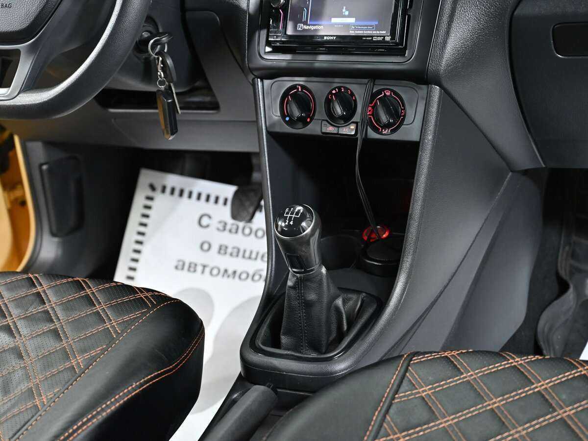 Volkswagen Polo, 2017 Фото №9