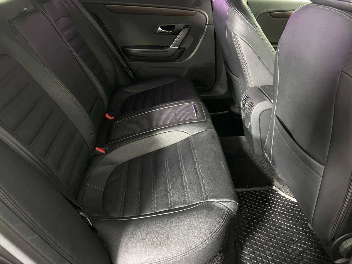 Volkswagen Passat CC, 2011 Фото №18