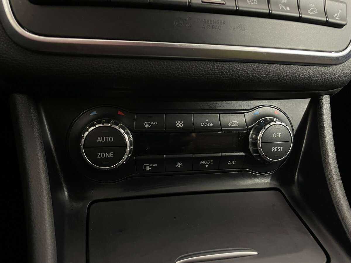 Mercedes-Benz GLA 250, 2014 Фото №19