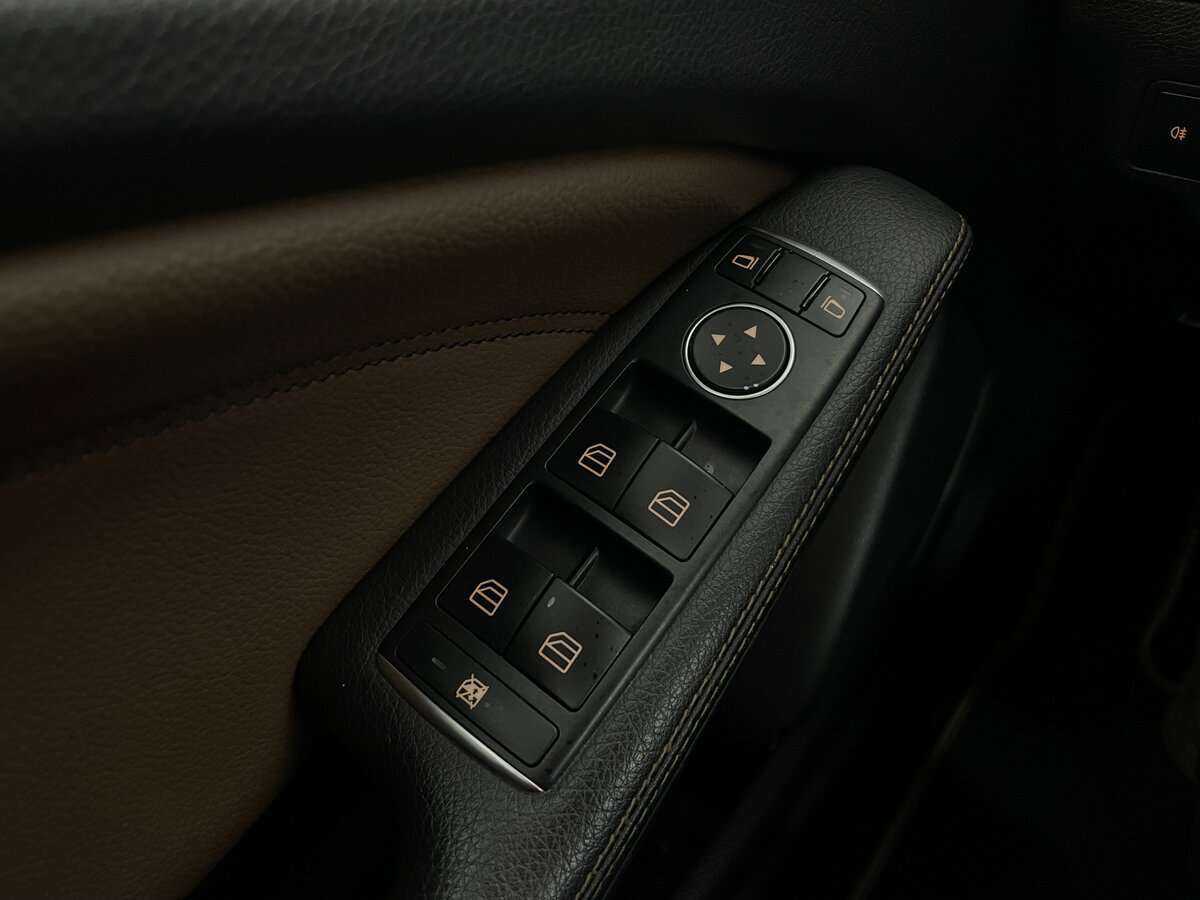 Mercedes-Benz GLA 250, 2014 Фото №21