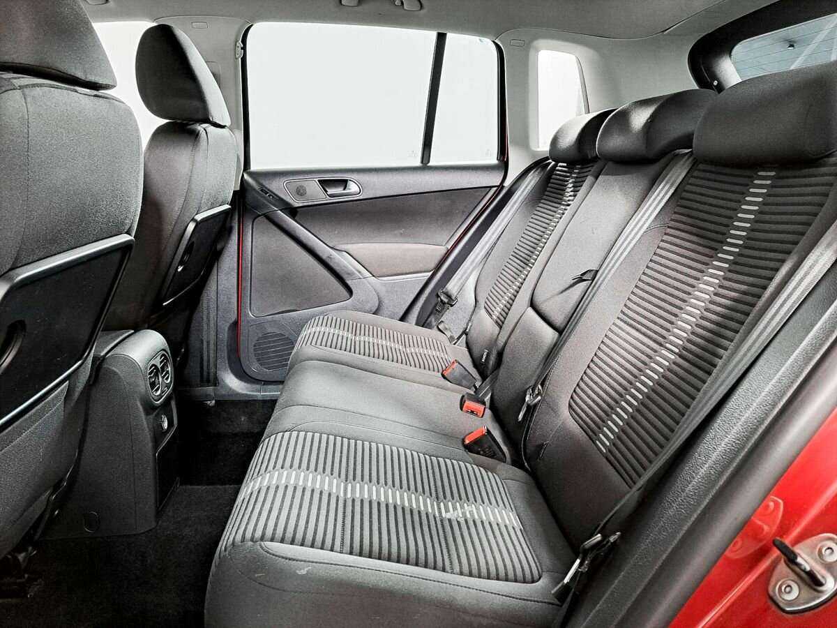 Volkswagen Tiguan, 2010 Фото №10