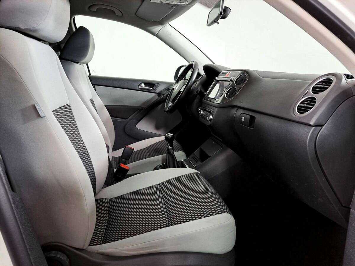 Volkswagen Tiguan, 2010 Фото №9