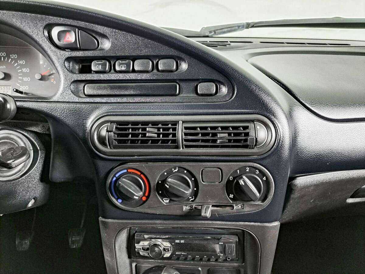 Chevrolet Niva, 2011 Фото №15