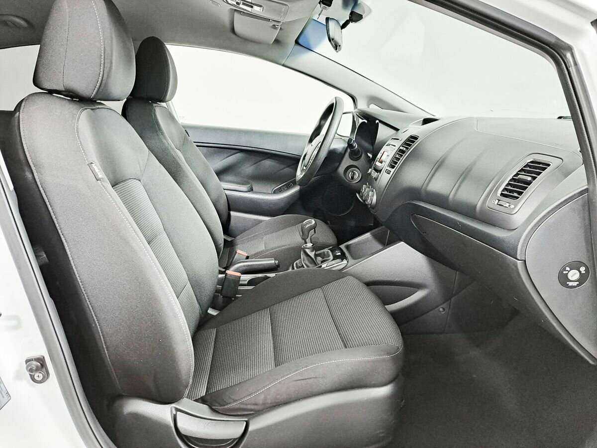 Kia Cerato, 2017 Фото №9